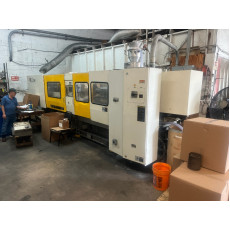 2000 Toshiba 386-ton Plastic Injection Molding Machine