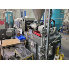 1997 CINCINNATI MILACRON 55-TON PLASTIC INJECTION MOLDING MACHINE